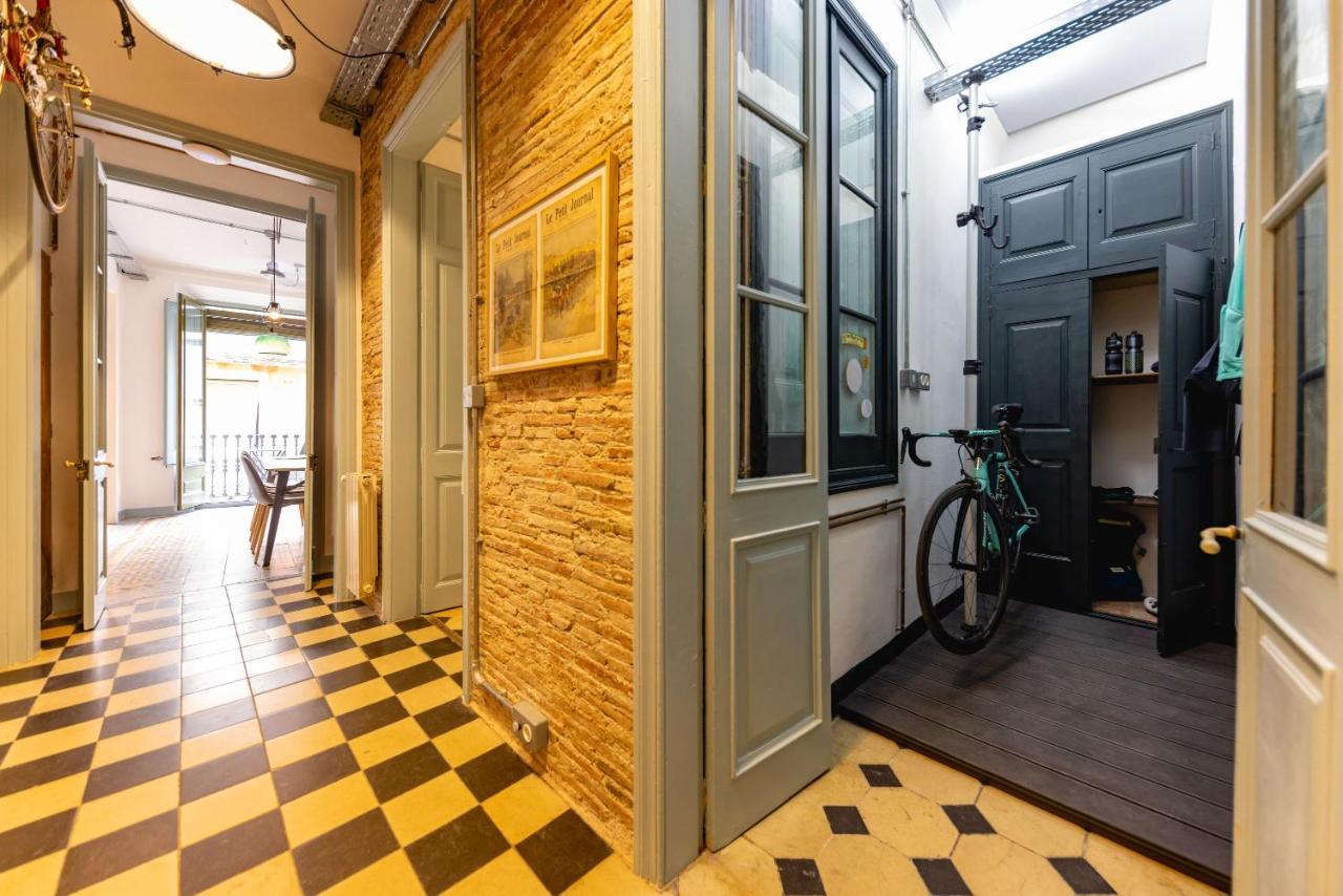 Bravissimo Les Rajoles, Unique 3-Bedroom Apartment ชีโรนา ภายนอก รูปภาพ