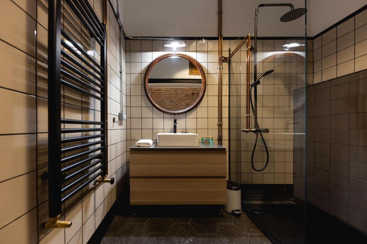 Bravissimo Les Rajoles, Unique 3-Bedroom Apartment ชีโรนา ภายนอก รูปภาพ